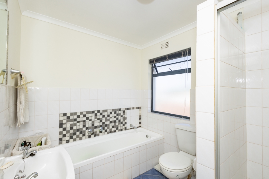 3 Bedroom Property for Sale in Table View Western Cape